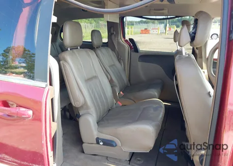 2012 Chrysler Town & Country Touring from USA, damaged, VIN 2C4RC1BG0CR400990